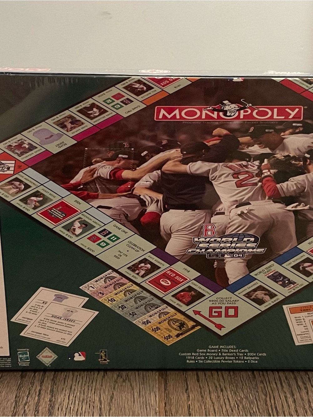 Monopoly Red Sox Edition Board Game - unopened with UNO price tag - Picture 2 of 6
